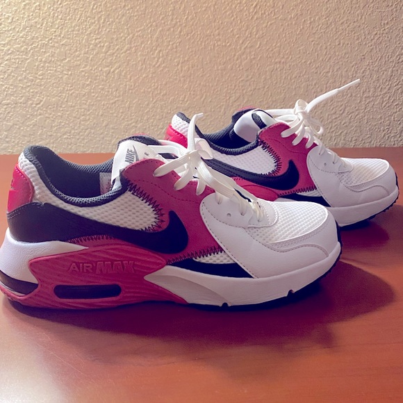 🥰👟Women’s Nike Air Max Excee, size 6.5👟🥰 - Picture 1 of 4
